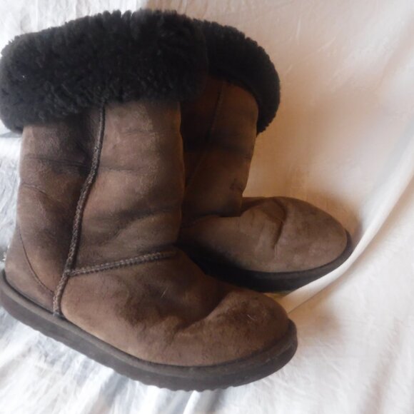 Ugg boots Womens Winter Brown Ugg Boots Size 7 - Picture 5 of 9